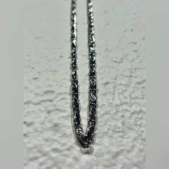 Vintage Jewelry - Vintage Long Silver-tone Snail Chain Link Necklace